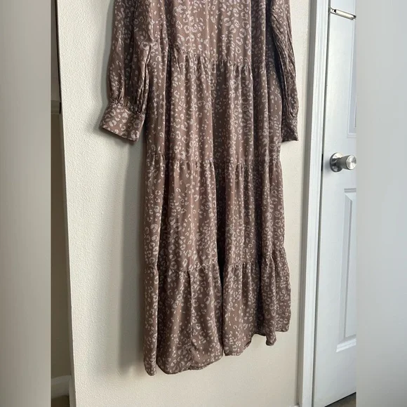 A New Day Layered Tiered Brown Leopard Print Long Sleeves V Neck Midi Dress Sz M - Picture 5 of 7